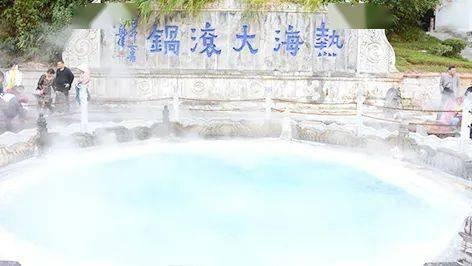 祝早日回归！利物浦官推晒萨拉赫慢跑照片：继续恢复性训练