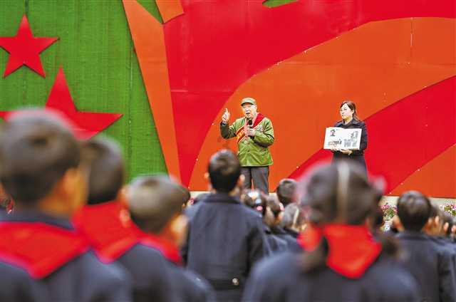 qq上面怎么修改别人的名字游戏画面